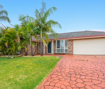 Family Home with Multiple Living Spaces in Schofields - Photo 3