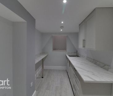 4 bedroom terraced house to rent - Photo 2