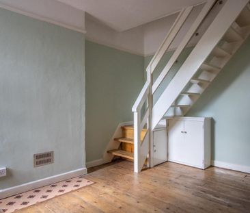 2 bedroom end of terrace house to rent - Photo 6