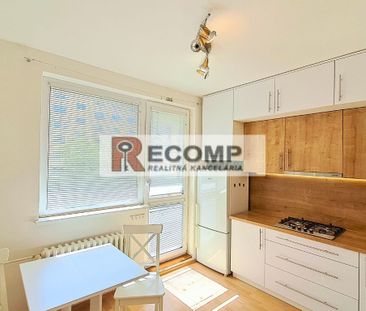 Svetlý 2-izbový byt s balkónom a novou kuchyňou – Poprad, Nový Juh ... – Fotografia 4
