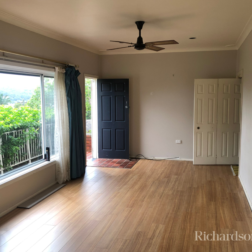 27 Fiona Street Point Clare - Photo 1