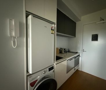 Lock up and leave - Photo 3