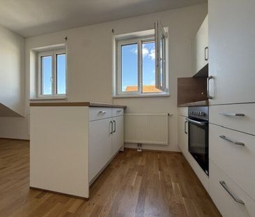 Klein aber fein: Charmante, lichtdurchflutete Dachgeschoßwohnung in... - Photo 6
