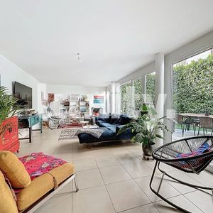 Rez-de-chaussée de charme au Pâquis - Foto 3