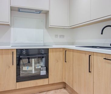 1 Bedroom - Photo 2