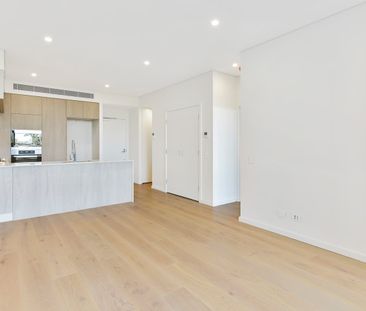 Stylish One Bedroom Plus Study - Photo 3