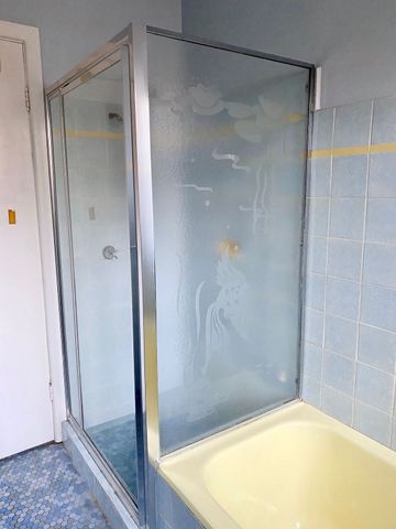 Three bedroom home in West central to all facilities - Photo 5