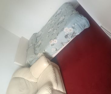 Room in a Shared House, Viola St, M11 - Photo 6