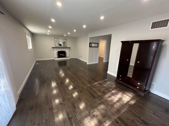 For Lease - 437 Woodbridge Avenue Unit# Lower, Vaughan, Ontario - Photo 1