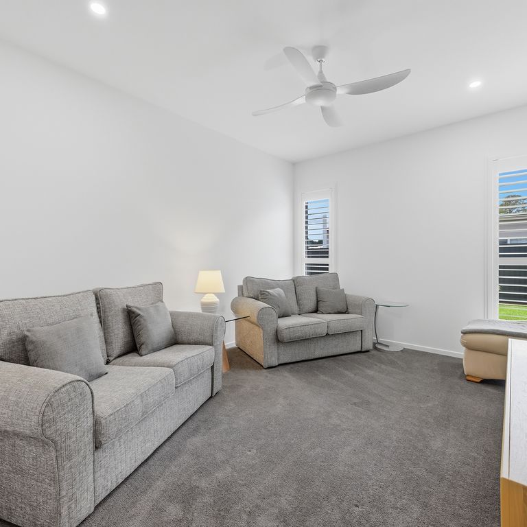 Modern Family Home in Popular Palmwoods - Photo 1