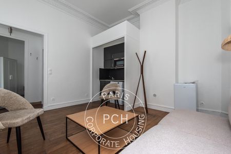 Rue Mathurin Régnier, - Photo 2