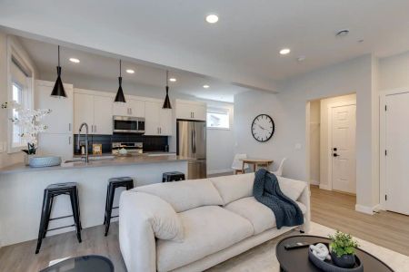 Livingston Townhomes — 3 bedroom, 2,5 bathroom and garage - Photo 5