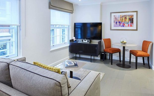 Studio to rent - Photo 1