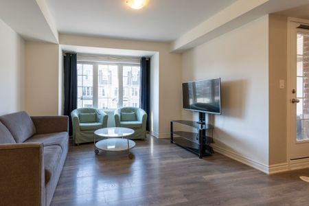 For Lease - 50 Casely Avenue, Richmond Hill, Ontario - Photo 2