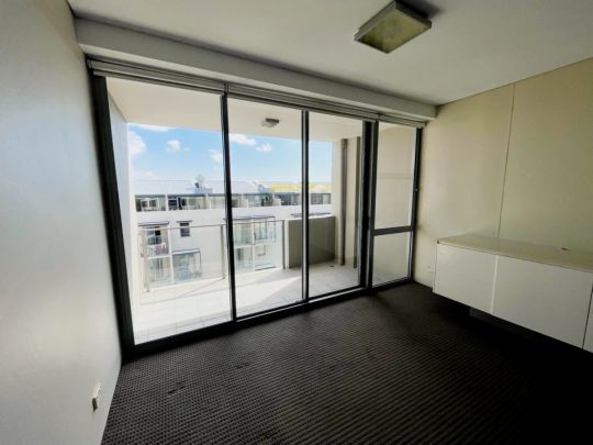 1Bedrooms, 1Bathrooms - Photo 1