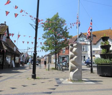 Salisbury Street, FORDINGBRIDGE - Photo 1