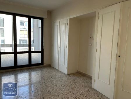 Appartement à louer 3 pièces 72.4m² - Photo 3