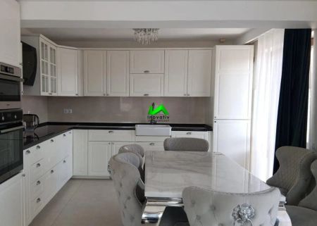 Apartament LUX de inchiriat 3 camere Sibiu Strand - Photo 4