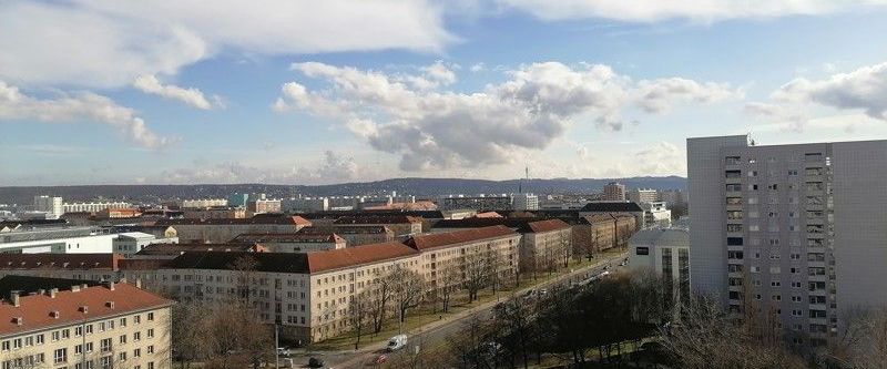 Stop! Geräumige 3-Zimmer-Wohnung - Foto 1