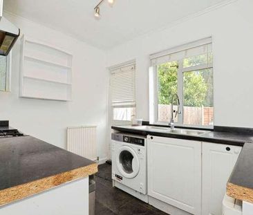 Inglewood, Church Road, Iver, Buckinghamshire, SL0 - Photo 6