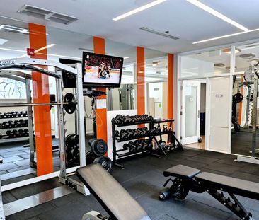 For Lease - 21 Nelson Street Unit# #411, Toronto, Ontario - Photo 2