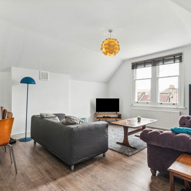 Ambleside Avenue - Photo 1