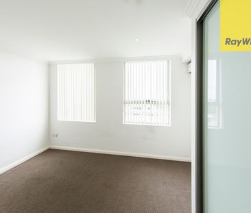 STUDIO APARTMENT LOCATED ACROSS ROSEHILL RACECOURSE - Photo 1
