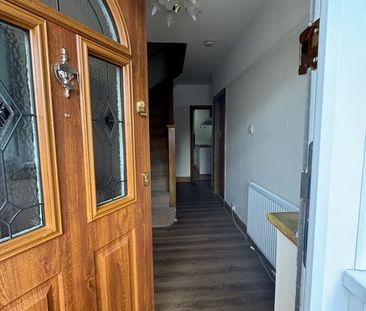 Room in a Shared House, Davidson Road, CR0 - Photo 2