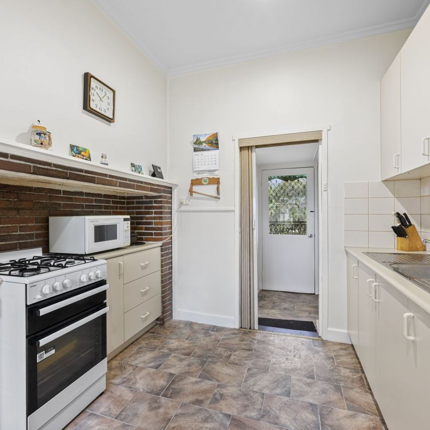 705a Sebastopol Street, Redan - Photo 1