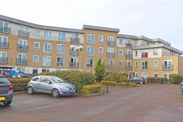 Station Avenue, Southend-on-sea, SS2 - Photo 1