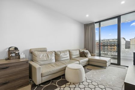 Fully Furnished. Perfectly Positioned. - Photo 3