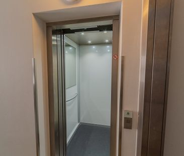 City-Residence: Zentral gelegene Zweizimmerwohnung im Gutleutviertel - Photo 1