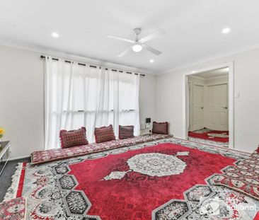 Charming Family Home in Prime Cranbourne Location - Photo 1