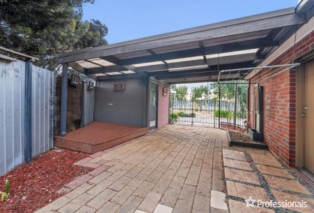 15b Avila Place, Keilor Lodge VIC 3038 - Photo 5