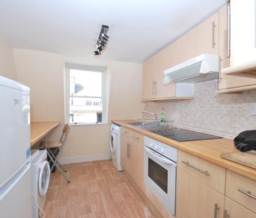 Russell Street - Photo 1