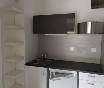 Location Appartement 2 pièces 37m² - Photo 2