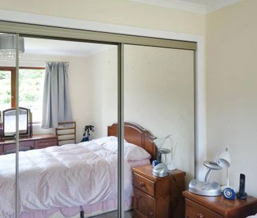 1 bedroom retirement property to rent - Photo 3