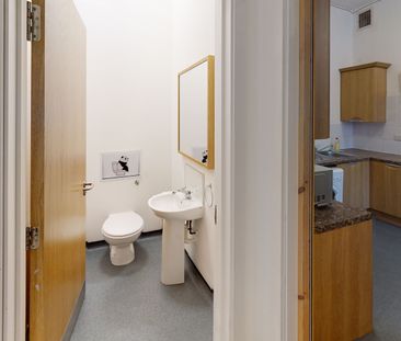 Flat 4, 1 Barker Gate, NG1 1JS, NOTTINGHAM - Photo 5