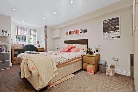 3 bedroom terraced house to rent - Photo 3