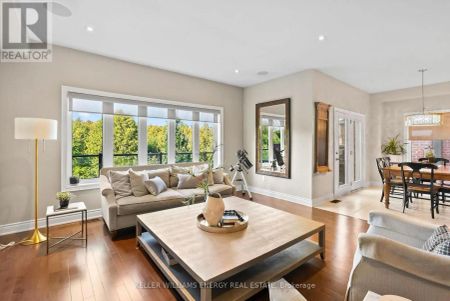 34 ENDEAVOUR COURT - Photo 3