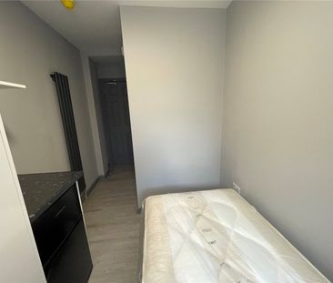 1 bedroom property to rent - Photo 2