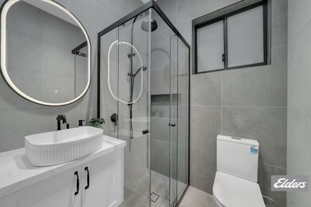 Modern 2 Bedroom Granny Flat!! - Photo 5