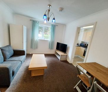 2 bedroom property to rent - Photo 1