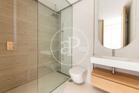 Piso de alquiler en Av. de Luis García Cereceda, Prado de Somoaguas - Photo 5