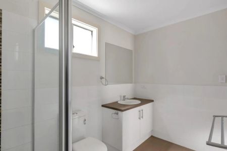 Fresh, Modern & Low-Maintenance Living in a Prime Location - Photo 2