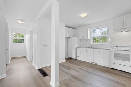 For Lease - 1 Dixon Road Unit# 2, Toronto, Ontario - Photo 4