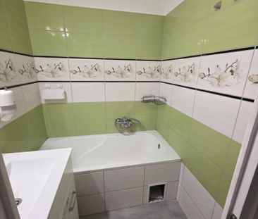 Kiadó újszerű állapotú panel lakás - Pécs - Fotó 4
