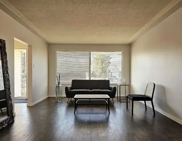 3 bedroom house near in OTTEWELL. | 9631 75 Street Northwest, Edmonton - Photo 1