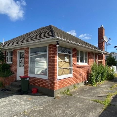 24 Mabey Road, Avalon - Photo 1