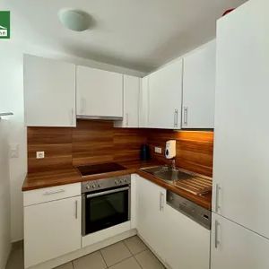 Großzügige Wohnung inkl. Einbauküche und großzügiger Terrasse in Ruhelage in 1100 Wien! - Photo 2